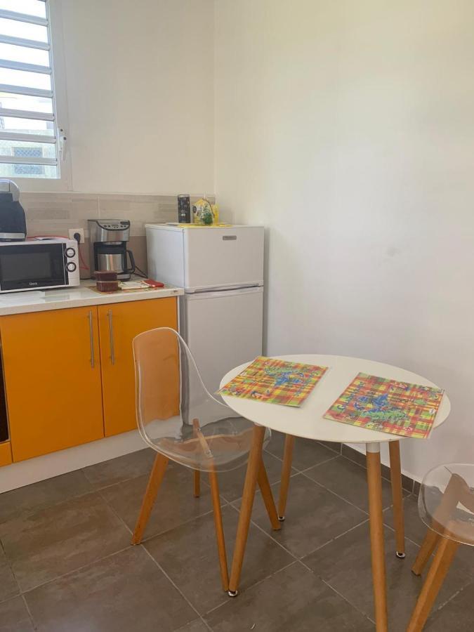 La Caraibe Dans La Station Balneaire Apartment Saint-Francois  Ngoại thất bức ảnh